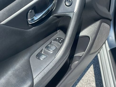Used 2018 Nissan Altima 2.5 SV FWD image 22