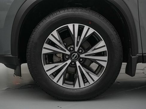 Used 2023 Nissan Rogue SV AWD/4WD image 10