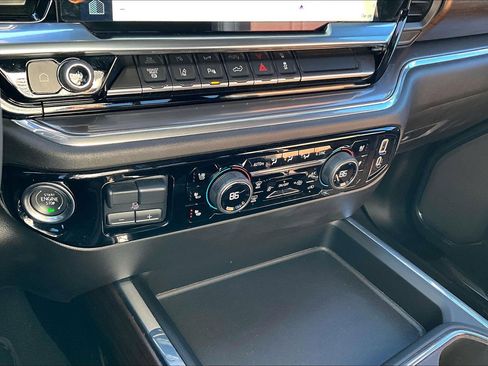 Used 2024 Chevrolet Silverado 3500 High Country w/ High Country Premium Package image 26