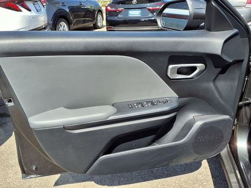 Used 2025 Kia K4 FWD image 11