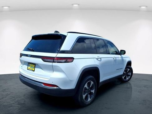 Used 2024 Jeep Grand Cherokee Limited 4xe AWD/4WD image 8