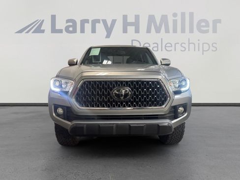 Used 2018 Toyota Tacoma TRD Off-Road image 8