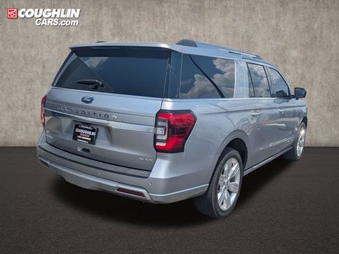 Used 2024 Ford Expedition Max Platinum AWD/4WD image 8