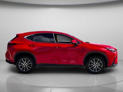 Used 2024 Lexus NX 250 FWD w/ Towing Package (2000 Lbs) image 4