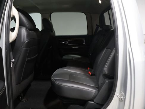 Used 2018 RAM 2500 Laramie w/ Convenience Group image 19