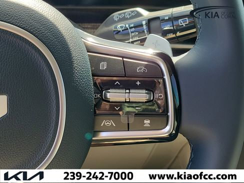 New 2026 Kia Carnival EX FWD image 28