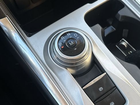 Used 2021 Ford Explorer XLT w/ Equipment Group 202A image 30