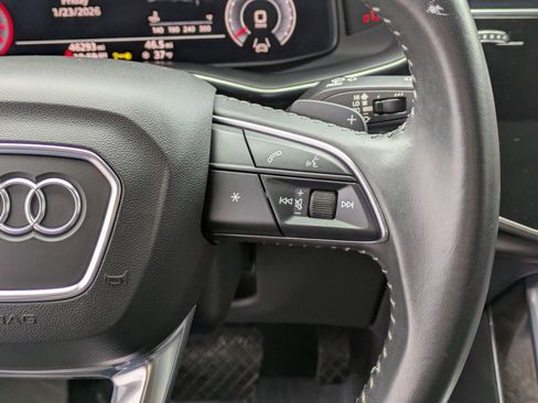 Used 2019 Audi Q8 Premium Plus w/ Premium Plus image 18