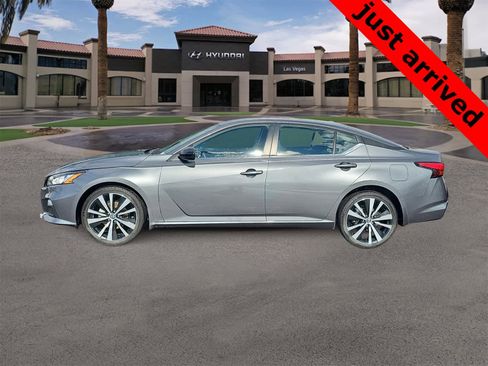 Used 2022 Nissan Altima 2.5 SR image 5