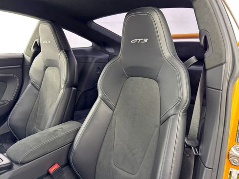 Used 2022 Porsche 911 GT3 image 34