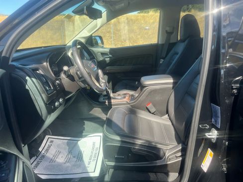 Used 2022 GMC Canyon Denali w/ Denali Black Edition Package image 11