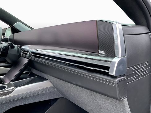 Used 2025 Cadillac Escalade V w/ LPO, Floor Liner Package AWD/4WD image 19