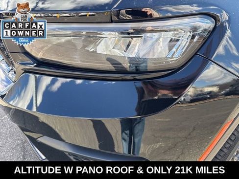 Used 2023 Jeep Grand Cherokee Altitude image 28