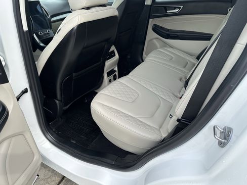 Used 2023 Ford Edge Titanium AWD/4WD image 14