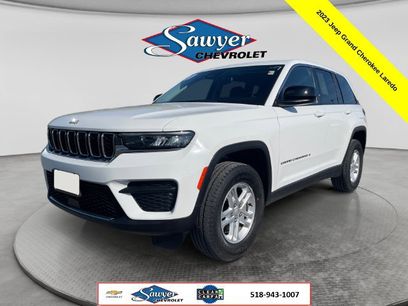 Used 2023 Jeep Grand Cherokee Laredo w/ Luxury Tech Group I