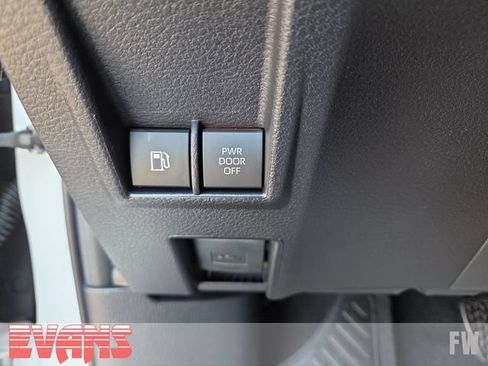 Certified 2026 Toyota Sienna Platinum AWD/4WD image 20