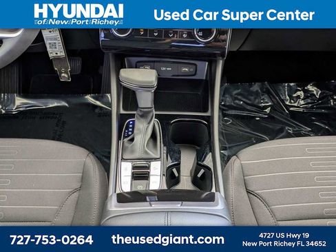 Used 2023 Hyundai Santa Cruz SE AWD/4WD image 20