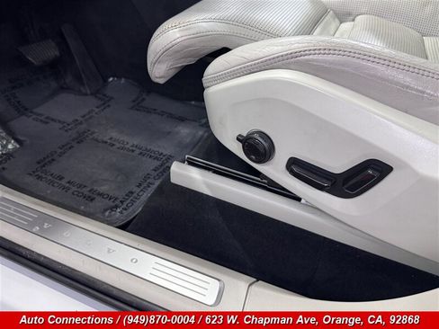 Used 2016 Volvo XC90 T6 Inscription w/ Vision Package AWD/4WD image 28