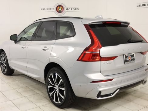 Used 2025 Volvo XC60 B5 Plus AWD/4WD image 4