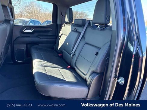 Used 2025 GMC Sierra 1500 SLT image 12