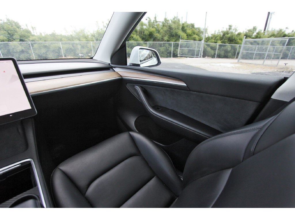 Used 2023 Tesla Model Y Long Range AWD/4WD image 11