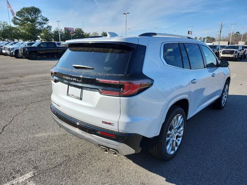 New 2026 GMC Acadia Denali w/ Super Cruise Package image 3