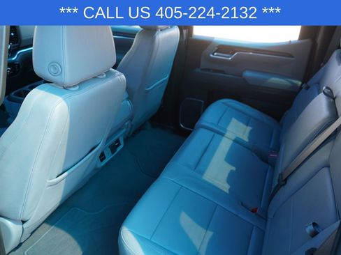Used 2025 GMC Sierra 1500 SLT AWD/4WD image 35
