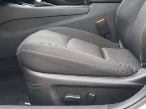 Used 2024 Nissan Altima 2.5 SV FWD image 21