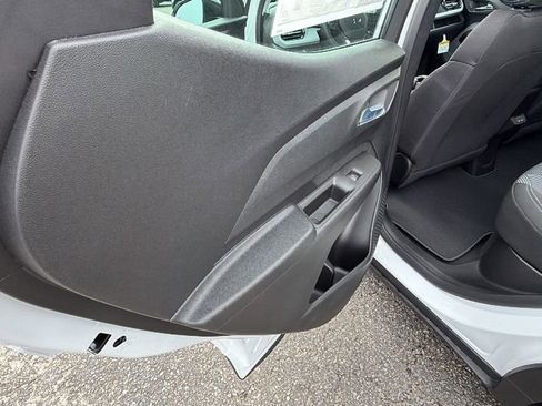 New 2027 Chevrolet Bolt LT w/ Comfort Package image 15