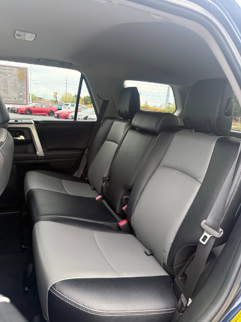 Used 2023 Toyota 4Runner SR5 Premium w/ Moonroof Package AWD/4WD image 32