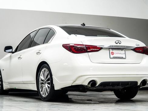 Used 2018 INFINITI Q50 Luxe w/ Essential Package (3.0T Luxe) RWD image 11