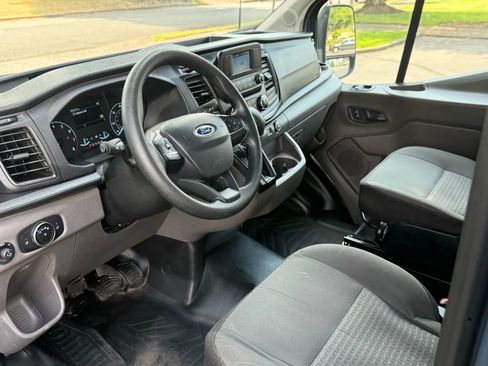 Used 2020 Ford Transit 250 148 High Roof Extended image 12