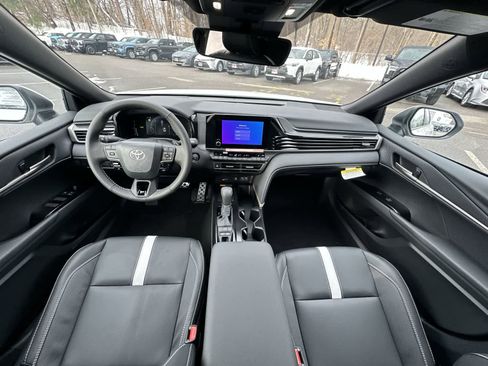New 2026 Toyota Camry SE image 38
