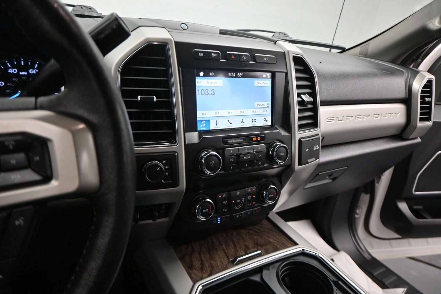 Used 2019 Ford F350 Lariat w/ Lariat Ultimate Package AWD/4WD image 22