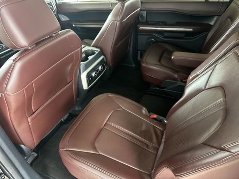 Used 2023 Ford Expedition Limited image 29