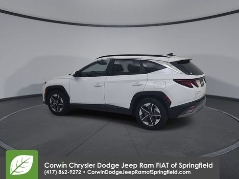 Used 2025 Hyundai Tucson SEL FWD image 9