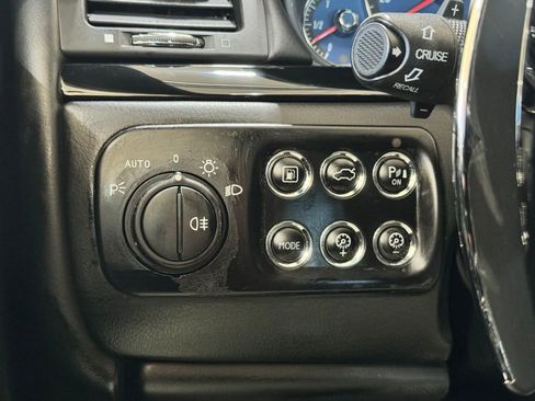 Used 2014 Maserati GranTurismo Sport image 18