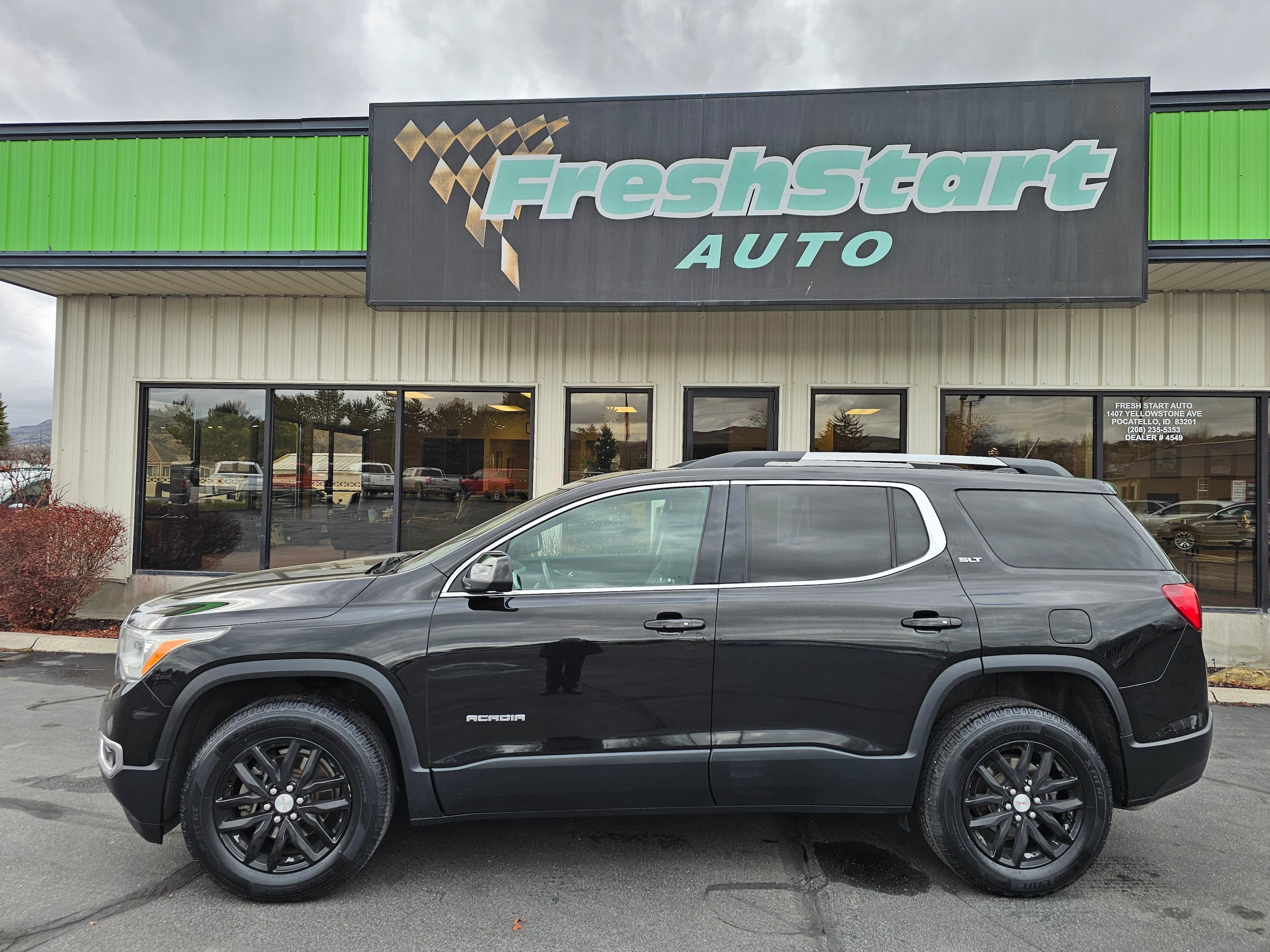 Used 2019 GMC Acadia SLT AWD/4WD image 1