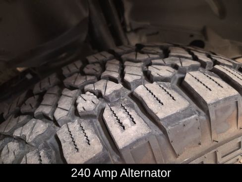 Used 2021 Jeep Gladiator Sport image 26