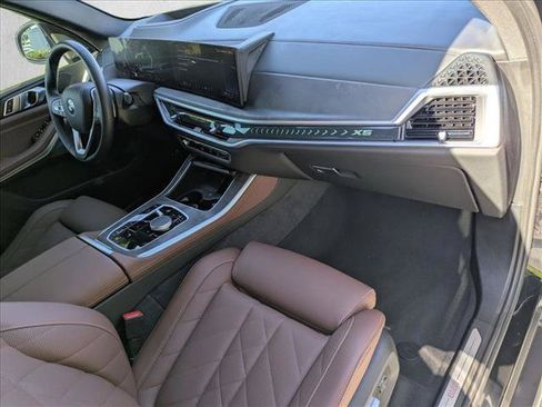 Used 2024 BMW X5 xDrive40i w/ Premium Package AWD/4WD image 24