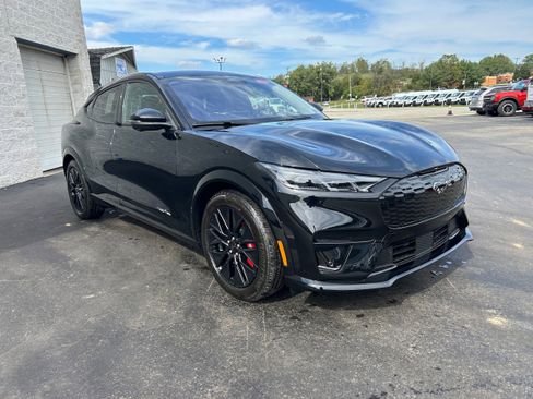 New 2025 Ford Mustang Mach-E Premium w/ Sport Appearance Package AWD/4WD image 16