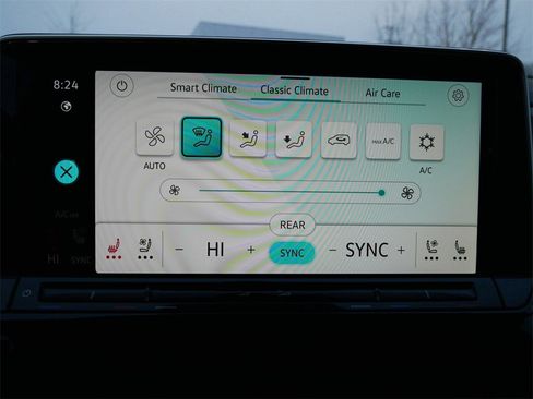 Used 2024 Volkswagen Atlas SE image 20