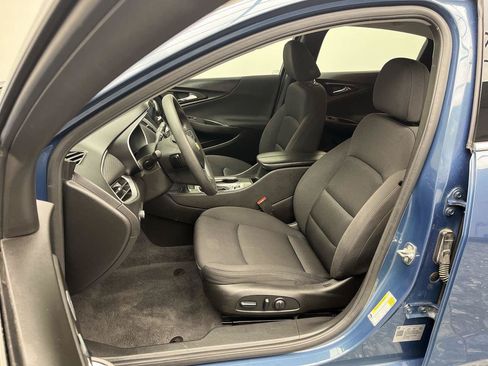 Used 2024 Chevrolet Malibu LT FWD image 9