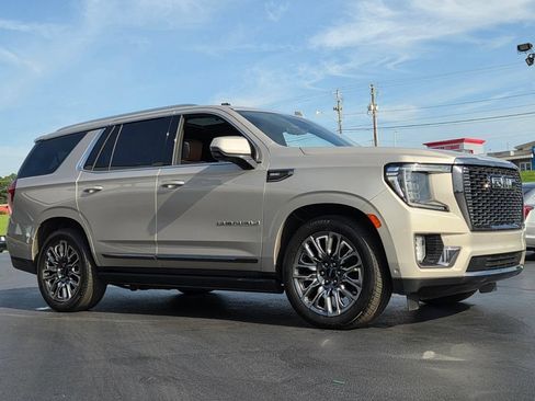 Used 2023 GMC Yukon Denali Ultimate AWD/4WD image 4