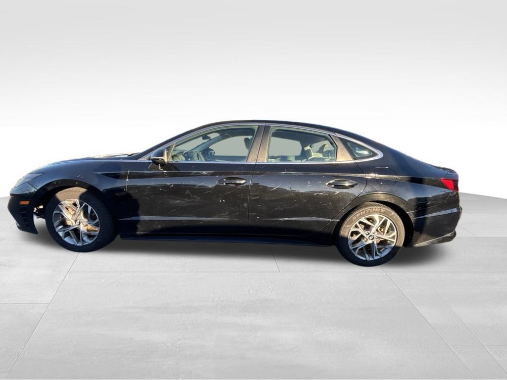 Used 2021 Hyundai Sonata SEL FWD image 2