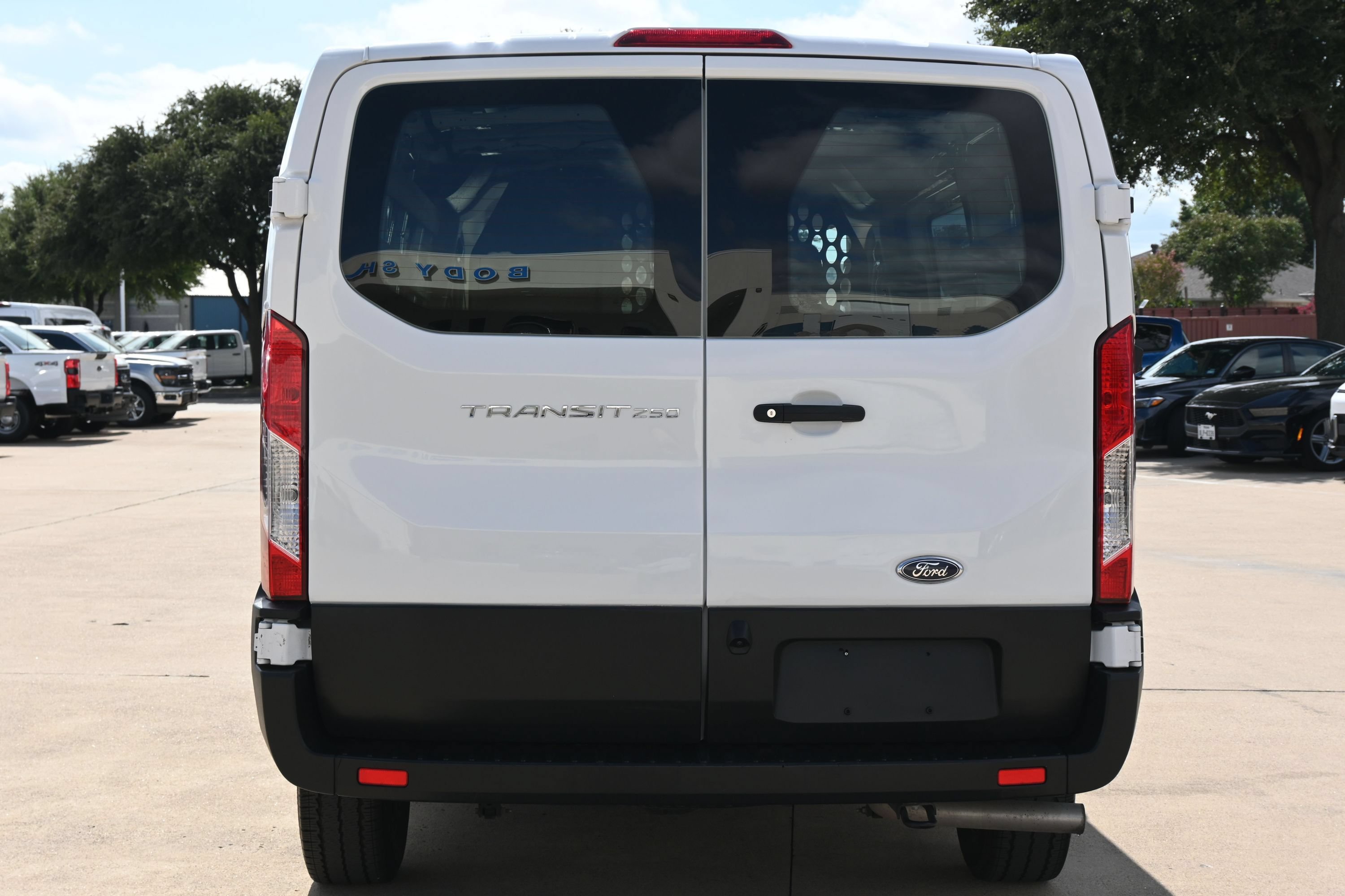 Used 2025 Ford Transit 250 Low Roof w/ Exterior Upgrade Package RWD image 7