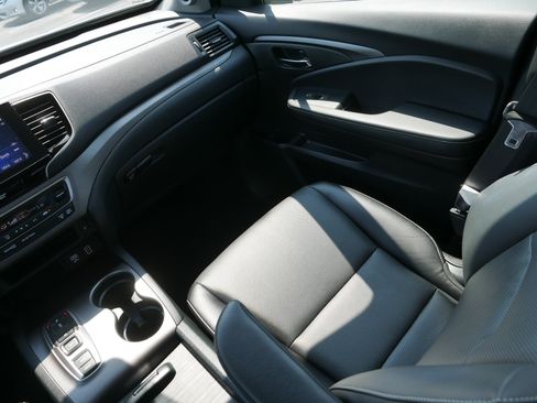 Used 2023 Honda Ridgeline RTL image 11