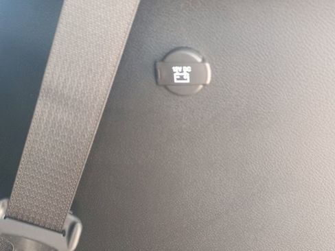 New 2025 Chrysler Pacifica Select image 30