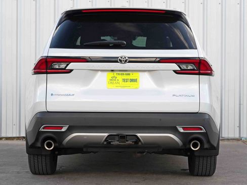 Used 2025 Toyota Grand Highlander AWD Hybrid image 11