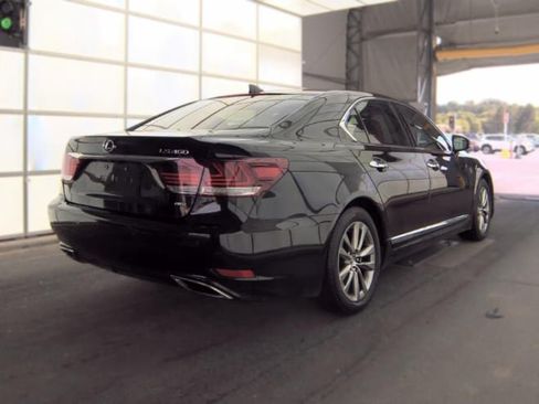 Used 2016 Lexus LS 460 AWD w/ Comfort Package image 4